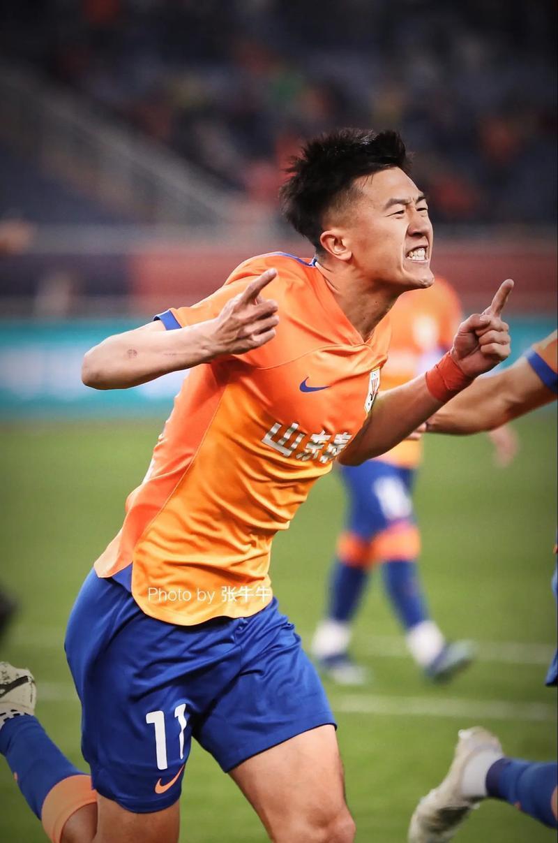 风云突变山东泰山集结日队长鼓劲里昂关键时刻造点机会，风云突变犹他爵士国际比赛日强势反弹都惊呆了的简单介绍