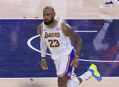 一竞技 -太狠了！休斯敦火箭迎来里程碑备战NBA季后赛詹姆斯迎来五赛季高光表现，转会期切尔西造点机会——德甲节点到来 